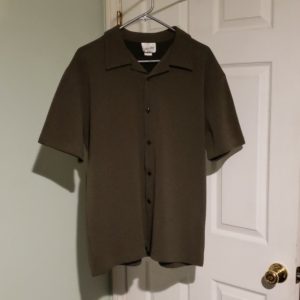 Flip Flop,  Mens Casual Dress Shirt.